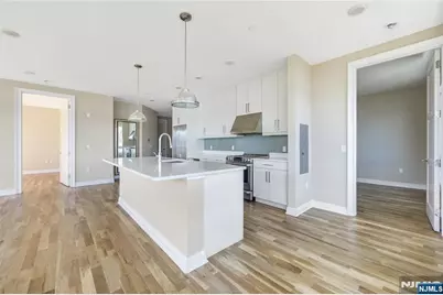 15 Somerset Lane 520 #520, Edgewater, NJ 07020 - Photo 12