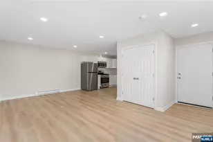 127 Main Street 2A, Bloomingdale, NJ 07403 - Photo 8