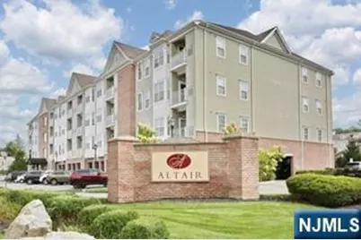 526 Bushes Lane, Elmwood Park, NJ 07407 - Photo 2