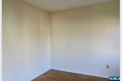 324 Sussex Street 2F #2F, Harrison, NJ 07029 - Photo 12