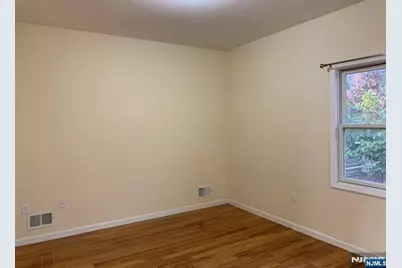 324 Sussex Street 2F #2F, Harrison, NJ 07029 - Photo 6