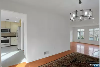 20 Lakeview Drive, Old Tappan, NJ 07675 - Photo 12