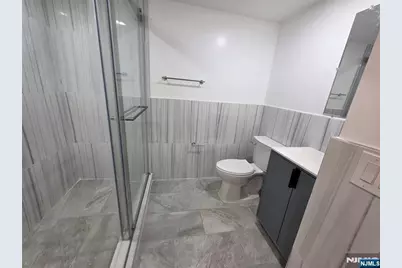 664 Bergen Avenue, Jersey City, NJ 07304 - Photo 12