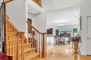 8 Mary Ct, Mahwah, NJ 07430 - Photo 2