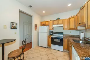 375 Rifle Camp Road 403, Woodland Park, NJ 07424 - Photo 10