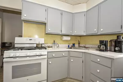 142 S Main Street, Hackensack, NJ 07601 - Photo 26