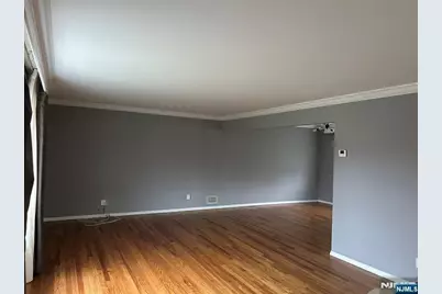 812 Charnwood Drive, Wyckoff Township, NJ 07481 - Photo 2