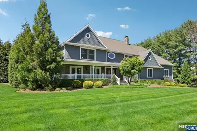 621 Farmdale Road, Franklin Lakes, NJ 07417 - Photo 2