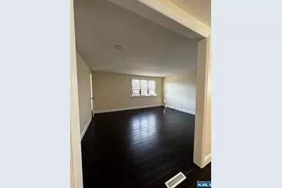 158A Rutherford Place, North Arlington, NJ 07031 - Photo 4