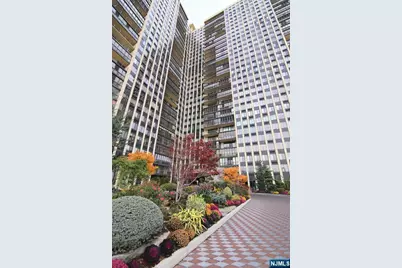 300 Winston Drive 106 #106, Cliffside Park, NJ 07010 - Photo 24