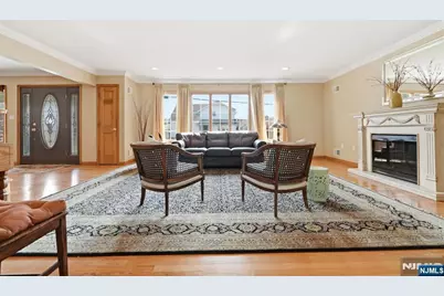 16 Arlington Boulevard, North Arlington, NJ 07031 - Photo 4