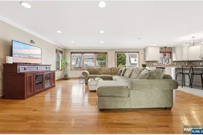 16 Arlington Boulevard, North Arlington, NJ 07031 - Photo 12