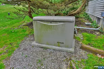 19 Aldbury Drive, Upper Saddle River, NJ 07458 - Photo 24