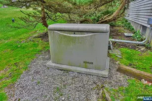 19 Aldbury Dr, Upper Saddle River, NJ 07458 - Photo 24