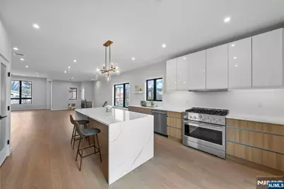 74 Liberty Place 2nd Floor #2nd Floor, Palisades Park, NJ 07650 - Photo 12