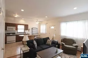 386 Rea Ave Front Apartm, Hawthorne, NJ 07506 - Photo 2