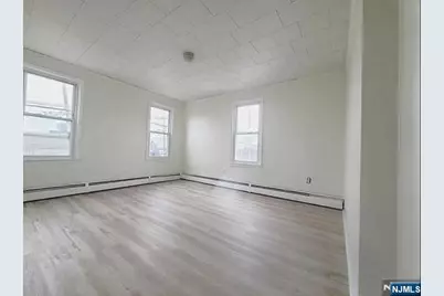 455 Orient Way 2 #2, Lyndhurst Township, NJ 07071 - Photo 2