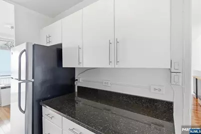 2 Horizon Road 1214 #1214, Fort Lee, NJ 07024 - Photo 8