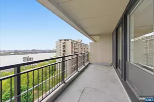 2 Horizon Road 1214, Fort Lee, NJ 07024 - Photo 20
