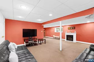 180 Rafkind Rd, Bloomingdale, NJ 07403 - Photo 24