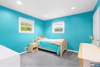 180 Rafkind Road, Bloomingdale, NJ 07403 - Photo 18