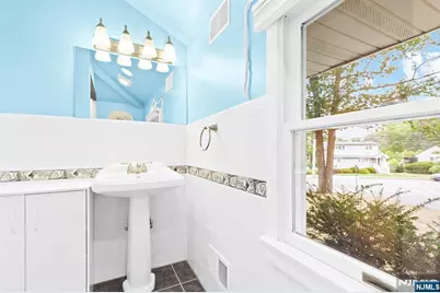 180 Rafkind Road, Bloomingdale, NJ 07403 - Photo 20