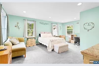 180 Rafkind Road, Bloomingdale, NJ 07403 - Photo 12