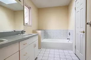 48 Clarken Dr 243, West Orange Township, NJ 07052 - Photo 22