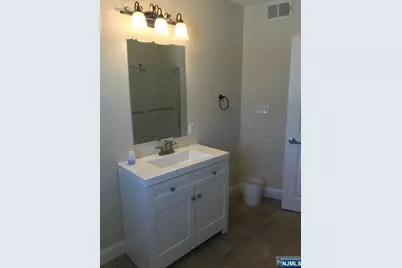 237-241 Closter Dock Road 5 #5, Closter, NJ 07624 - Photo 4