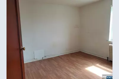 143 Bergen Boulevard 2 #2, Palisades Park, NJ 07650 - Photo 8