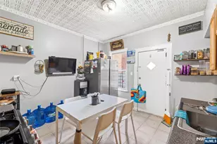 183 Walnut St, Paterson, NJ 07522 - Photo 32