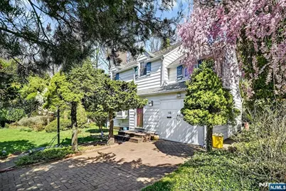 10 North Drive, East Brunswick Township, NJ 08816 - Photo 2