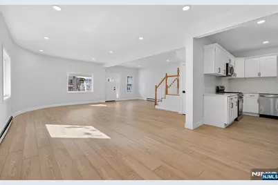 182 Maple Avenue, East Orange, NJ 07017 - Photo 4