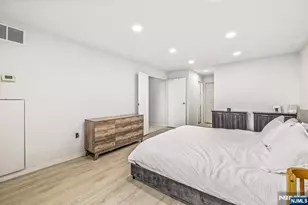 427 Harmon Cove Tower 427, Secaucus, NJ 07094 - Photo 16