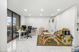 427 Harmon Cove Tower 427, Secaucus, NJ 07094 - Photo 10