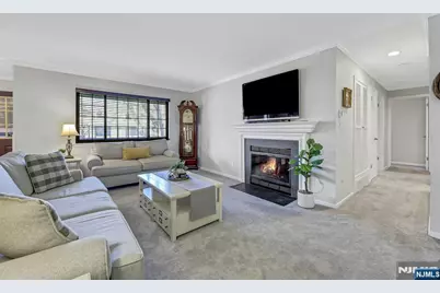 1712 Faulkner Court, Mahwah, NJ 07430 - Photo 8