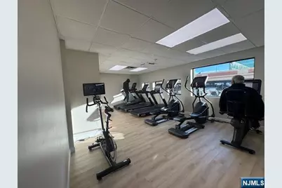 1203 River Road 17M #17M, Edgewater, NJ 07020 - Photo 14