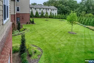 15-27 Royal Ave 210, Hawthorne, NJ 07506 - Photo 10