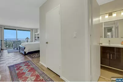 1530 Palisade Avenue 27D #27D, Fort Lee, NJ 07024 - Photo 32