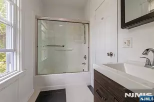 92 Highwood Ave, Tenafly, NJ 07670 - Photo 22