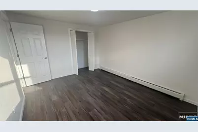 31 Chestnut Street, Kearny, NJ 07032 - Photo 8
