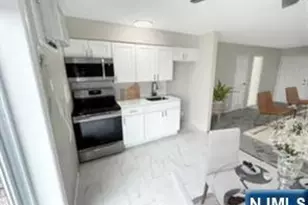 201 12th 11, Palisades Park, NJ 07650 - Photo 2