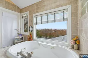 703 Stewart St, Ridgefield, NJ 07657 - Photo 24