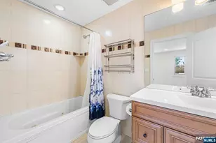 233 5th Street B, Fairview, NJ 07022 - Photo 24