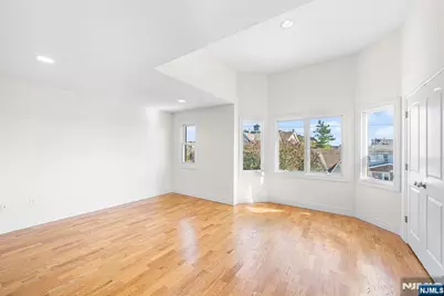 233 5th Street B #B, Fairview, NJ 07022 - Photo 20