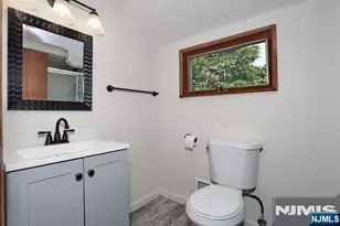 227 Clinton Ave, Bergenfield, NJ 07621 - Photo 26