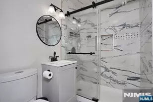227 Clinton Ave, Bergenfield, NJ 07621 - Photo 20