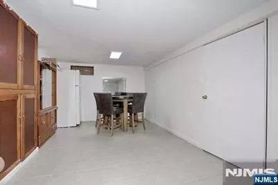 227 Clinton Avenue, Bergenfield, NJ 07621 - Photo 36