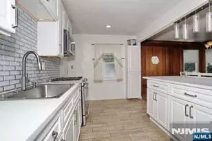 227 Clinton Ave, Bergenfield, NJ 07621 - Photo 8