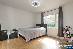 227 Clinton Ave, Bergenfield, NJ 07621 - Photo 18